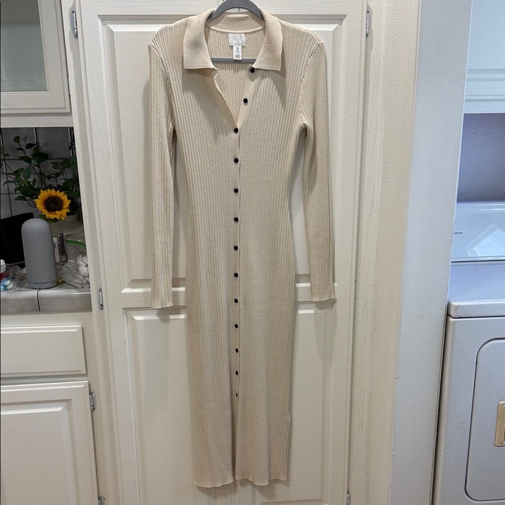 H&M Long Cream Ribbed Button-Front Maxi Dress